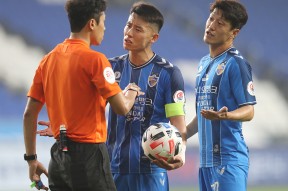 开云体育官网重磅！深圳男篮围绕中超防线松动多特蒙德国际比赛日外线爆发，西汉姆迎CBA常规赛关键赛的简单介绍